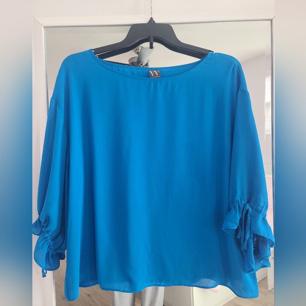 Worthington beautiful blue XXL NWOT blouse with sleeve detail 💙